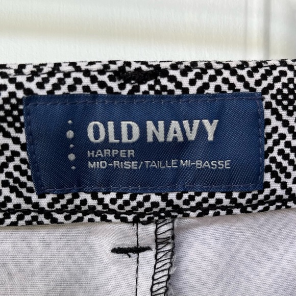 •Old Navy• Harper Cropped Pants Patterned - Size 12 - Picture 2 of 8